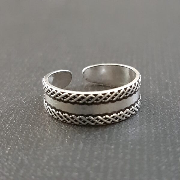 Oxidized Toe Ring