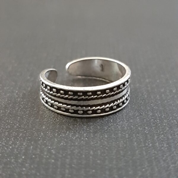 Oxidized Toe Ring
