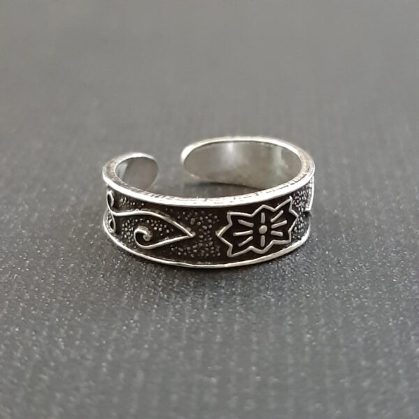 Oxidized Toe Ring