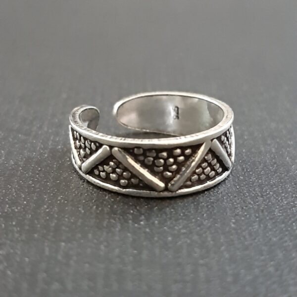 Oxidized Toe Ring