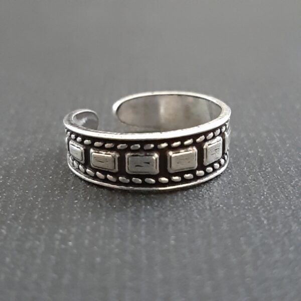 Oxidized Toe Ring