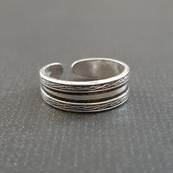 Oxidized Toe Ring