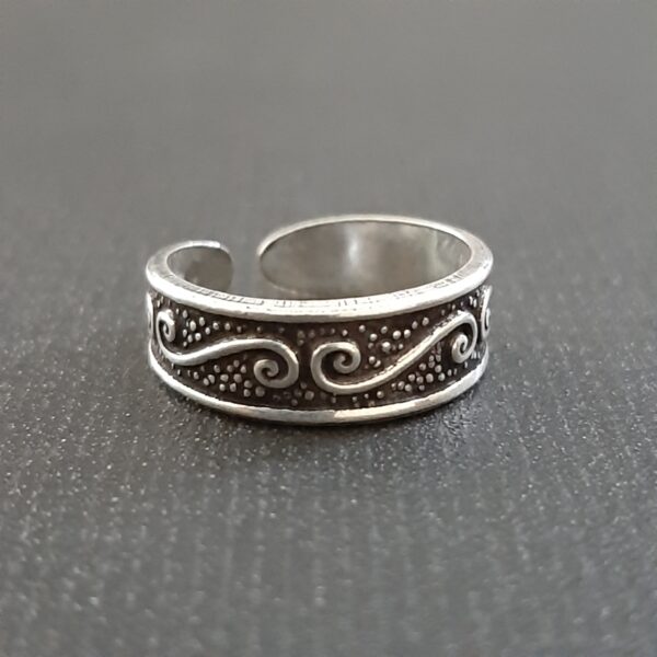 Oxidized Toe Ring