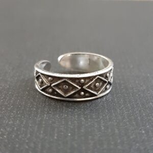 Oxidized Toe Ring