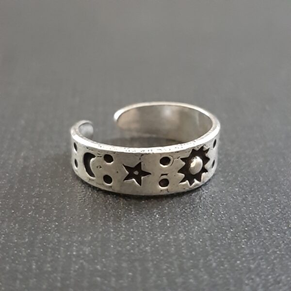 oxidized toe ring